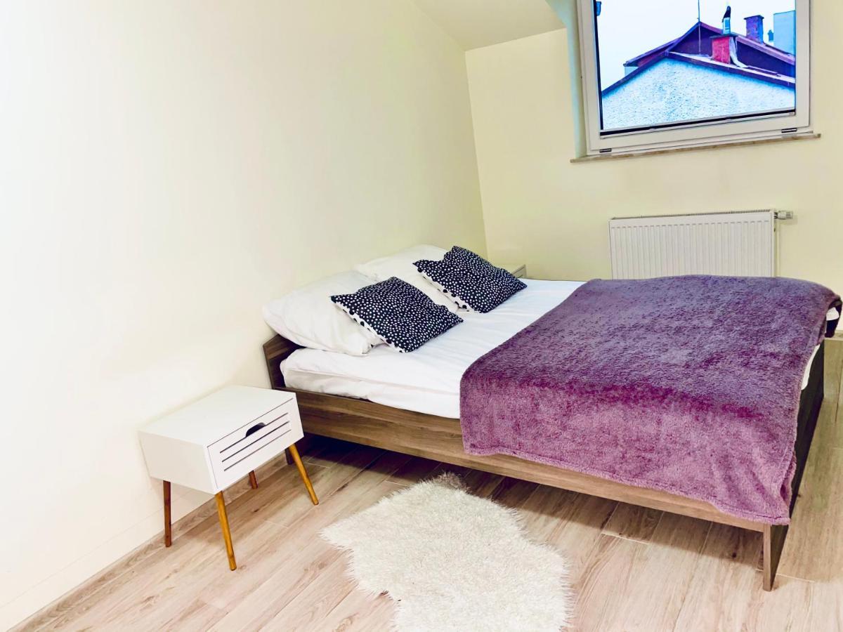 Apartament 48M W Centrum Grojca Grojec  Εξωτερικό φωτογραφία