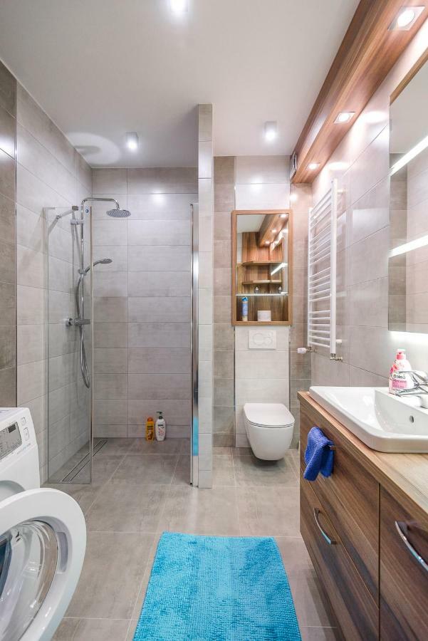 Apartament 48M W Centrum Grojca Grojec  Εξωτερικό φωτογραφία