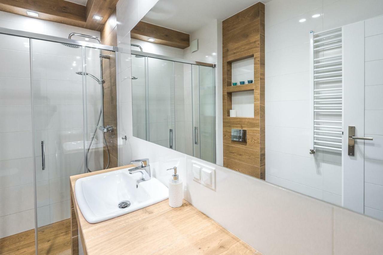 Apartament 48M W Centrum Grojca Grojec  Εξωτερικό φωτογραφία